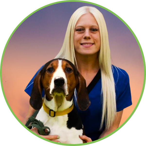 Rianne Pinke, Veterinary Assistant